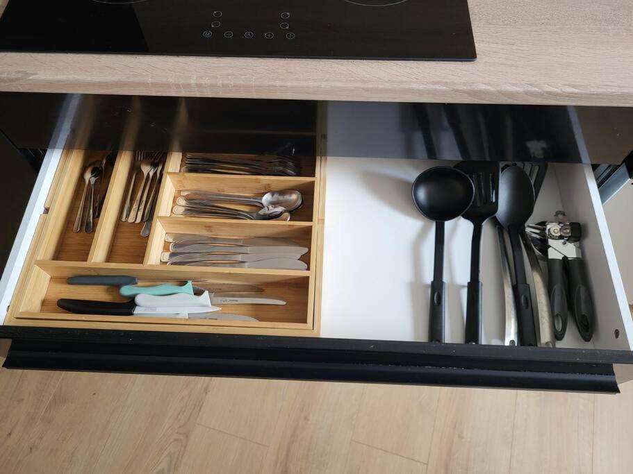 Schoenes Ruhiges Appartement Крайлсхайм Екстериор снимка